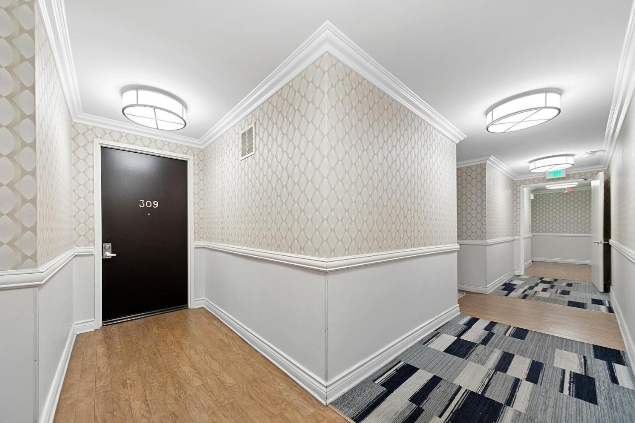 Beverly Hills Chic 2 Bed 2Bath With Patio And Parking 309 Los Angeles Exterior photo