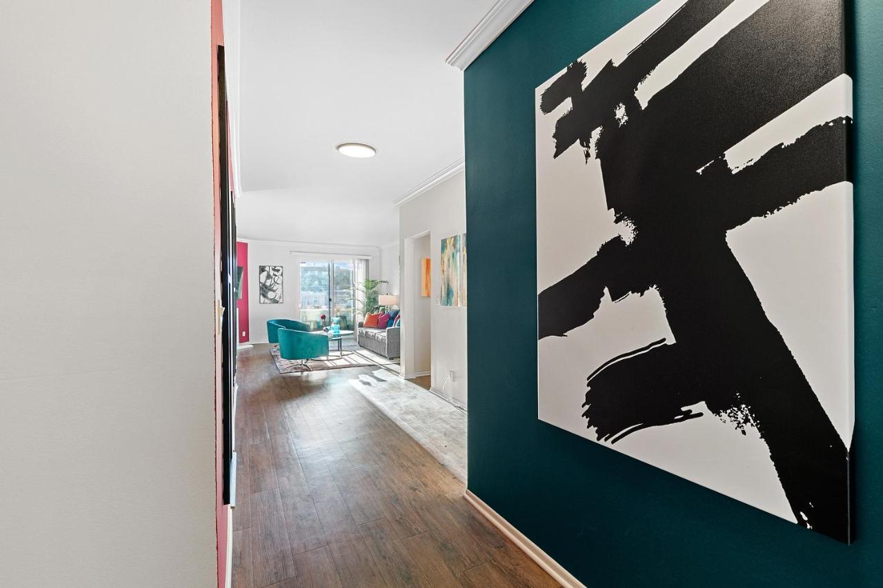 Beverly Hills Chic 2 Bed 2Bath With Patio And Parking 309 Los Angeles Exterior photo